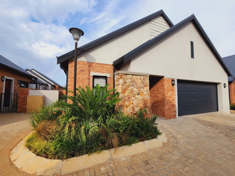 3 Bedroom Property for Sale in De Land Estate North West